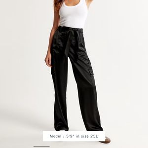 Abercrombie & Fitch Black Belted Cargo Dress Pants